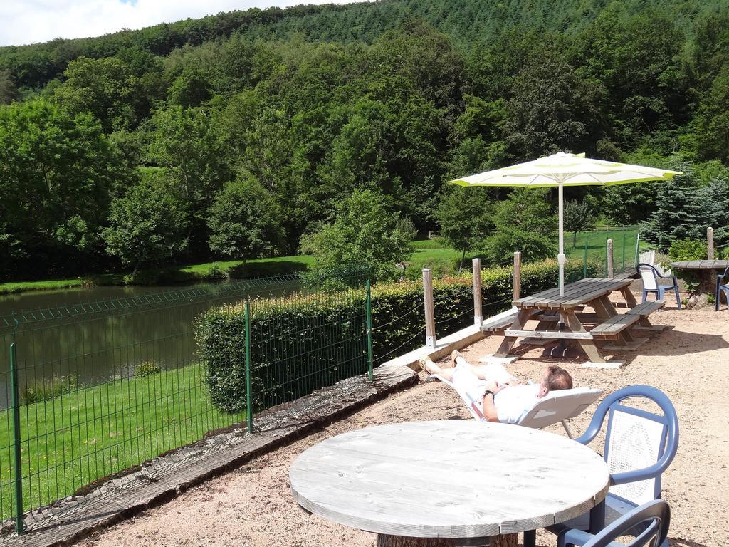 Hotel L'Annexe Moux-en-Morvan Buitenkant foto